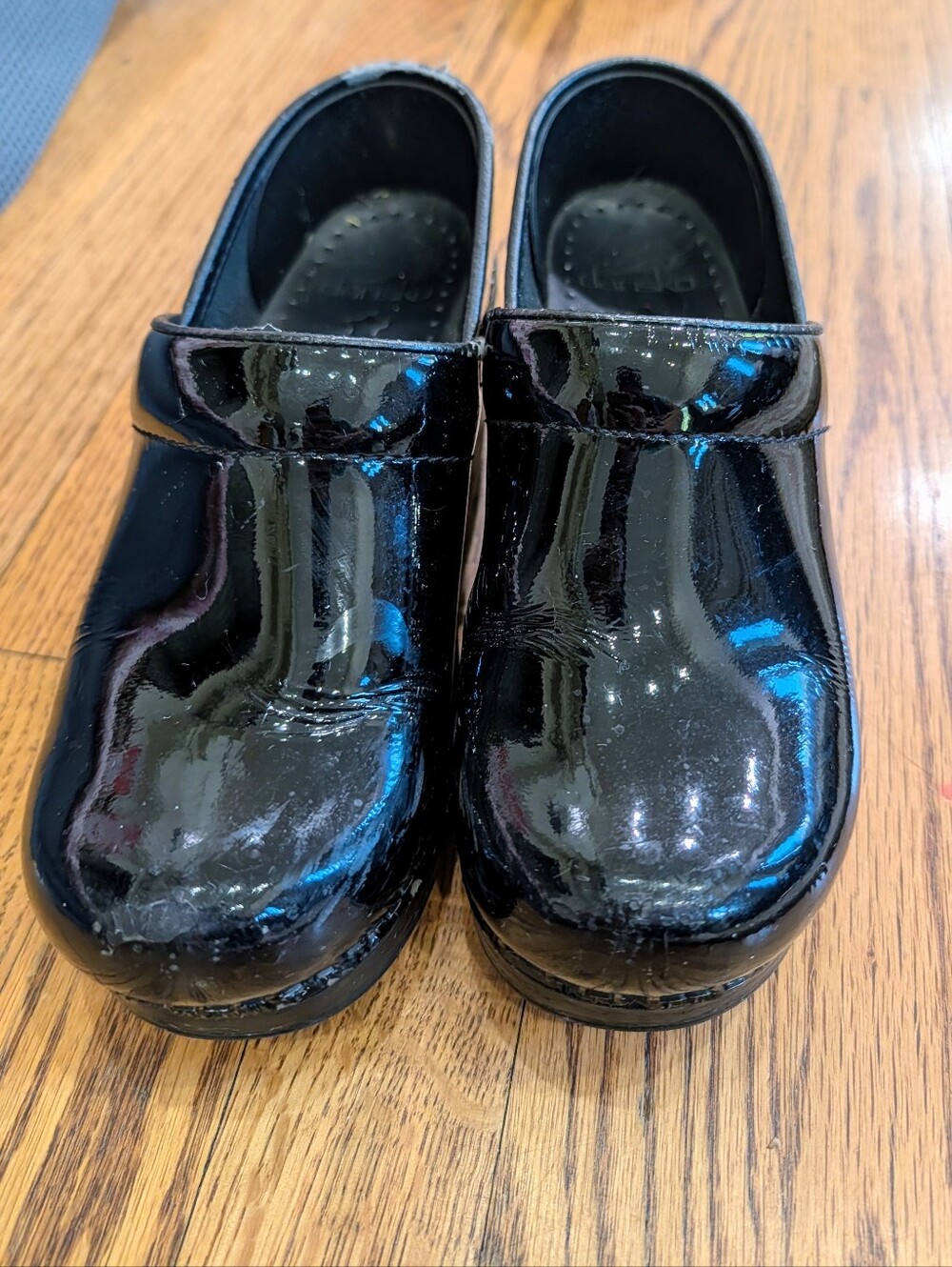 Womens Dansko  Black Patent Leather Clogs Size 37